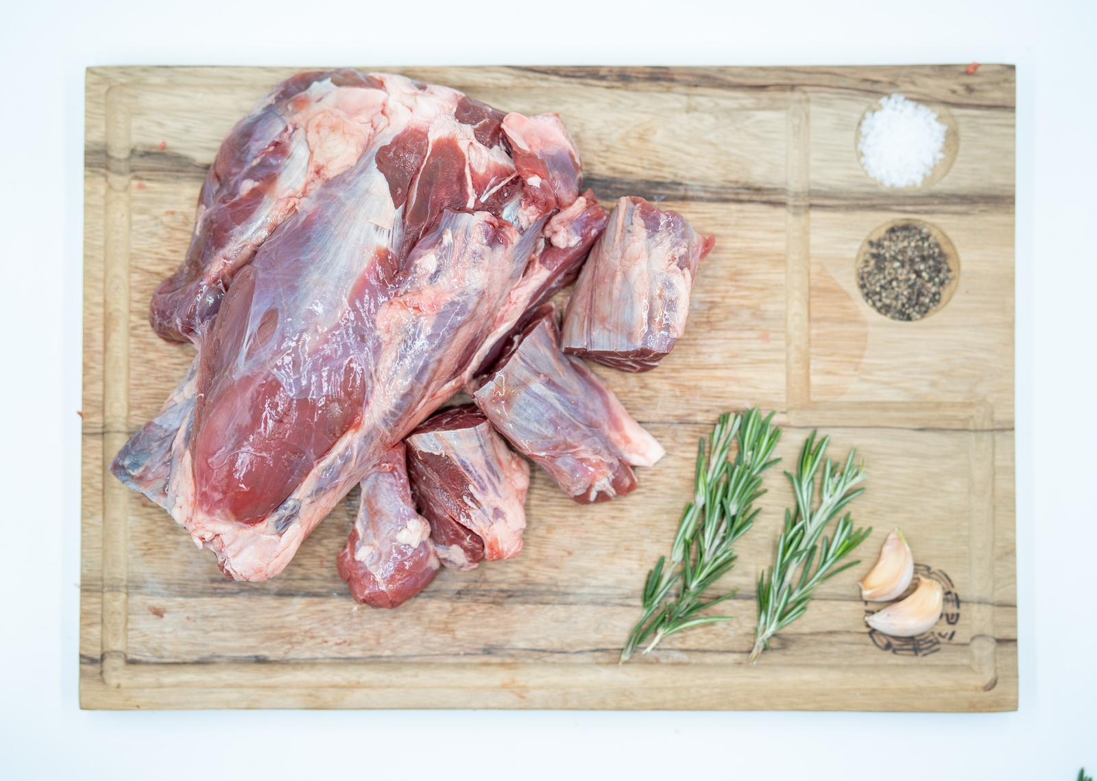 2 ק"ג בשר מס 8 שריר לחמין  טרי  ב129.9